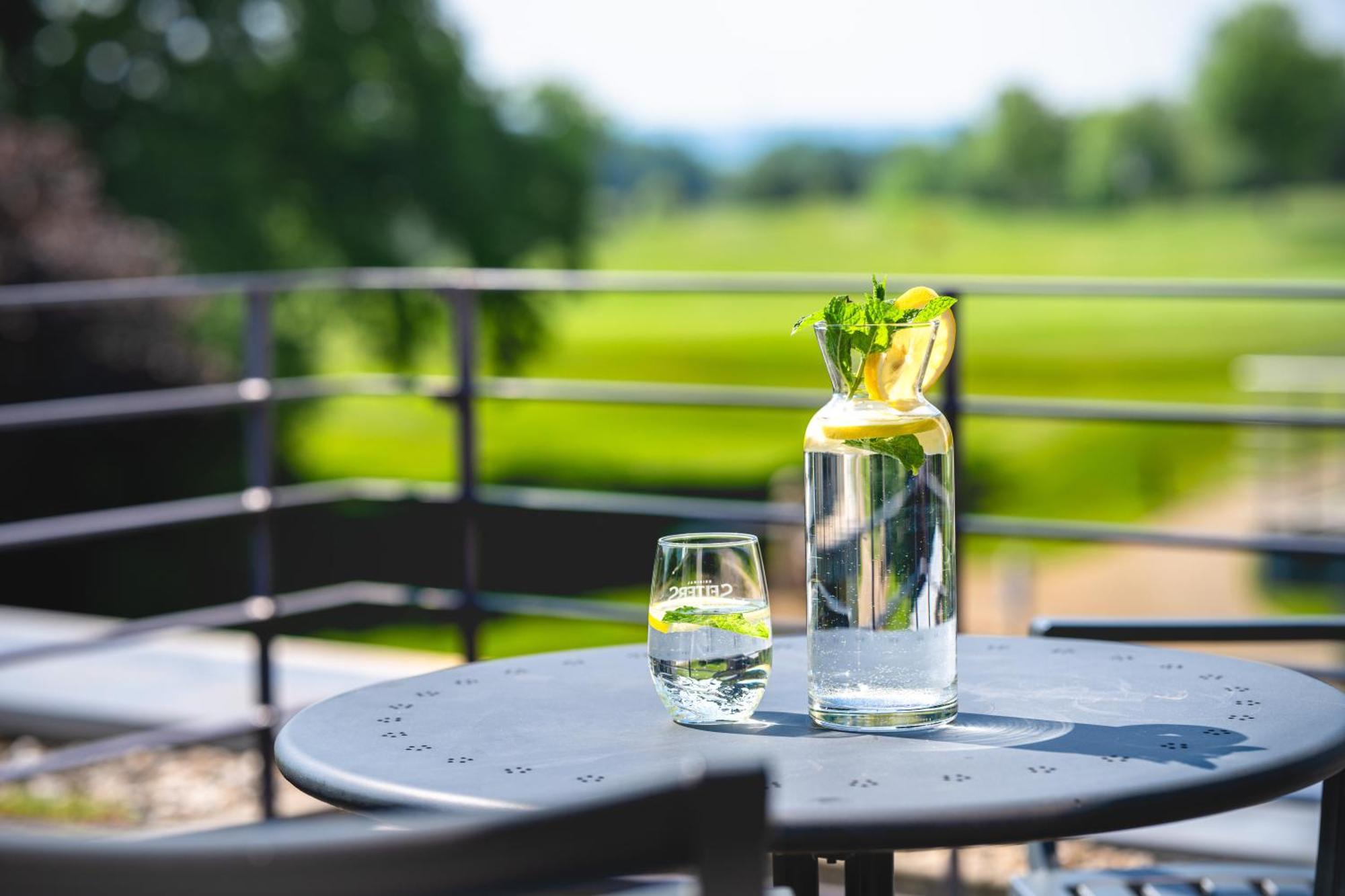 Golfhotel Gut Neuenhof Frondenberg Ngoại thất bức ảnh